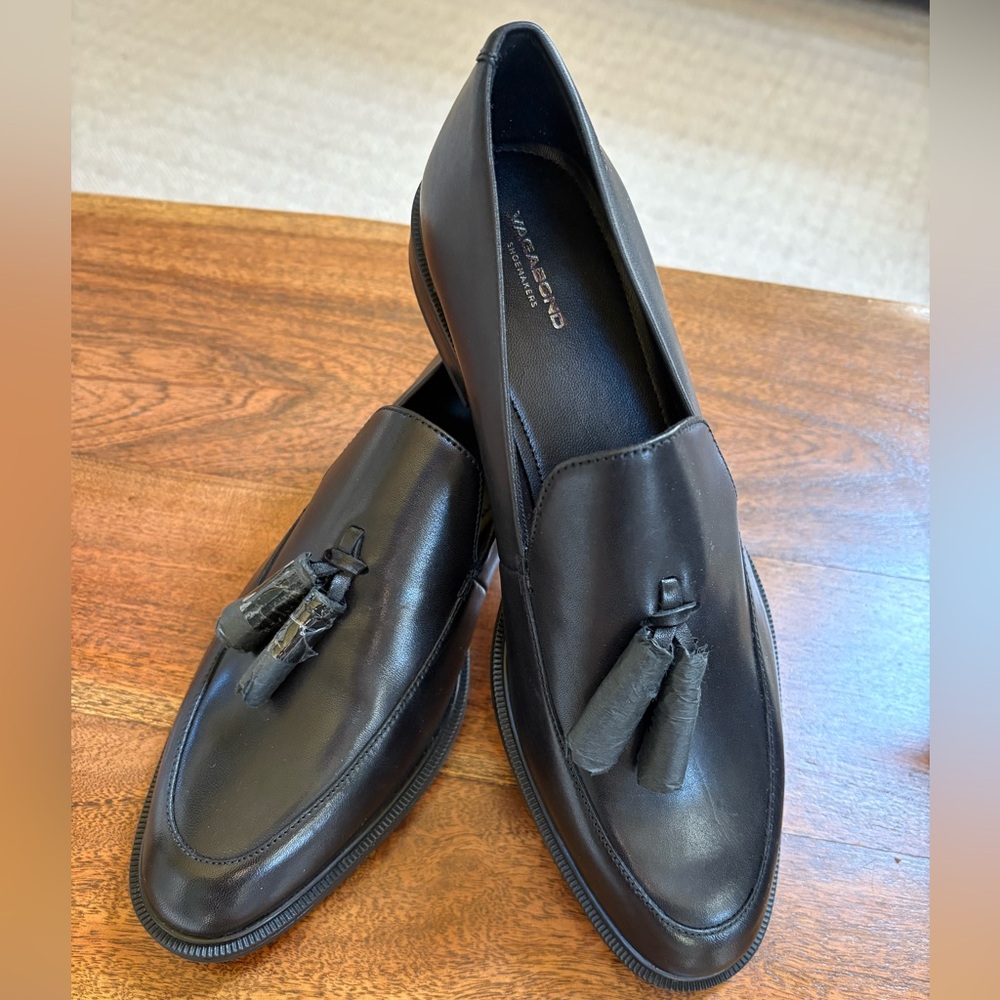 Vagabond Black Leather Tassel Loafers